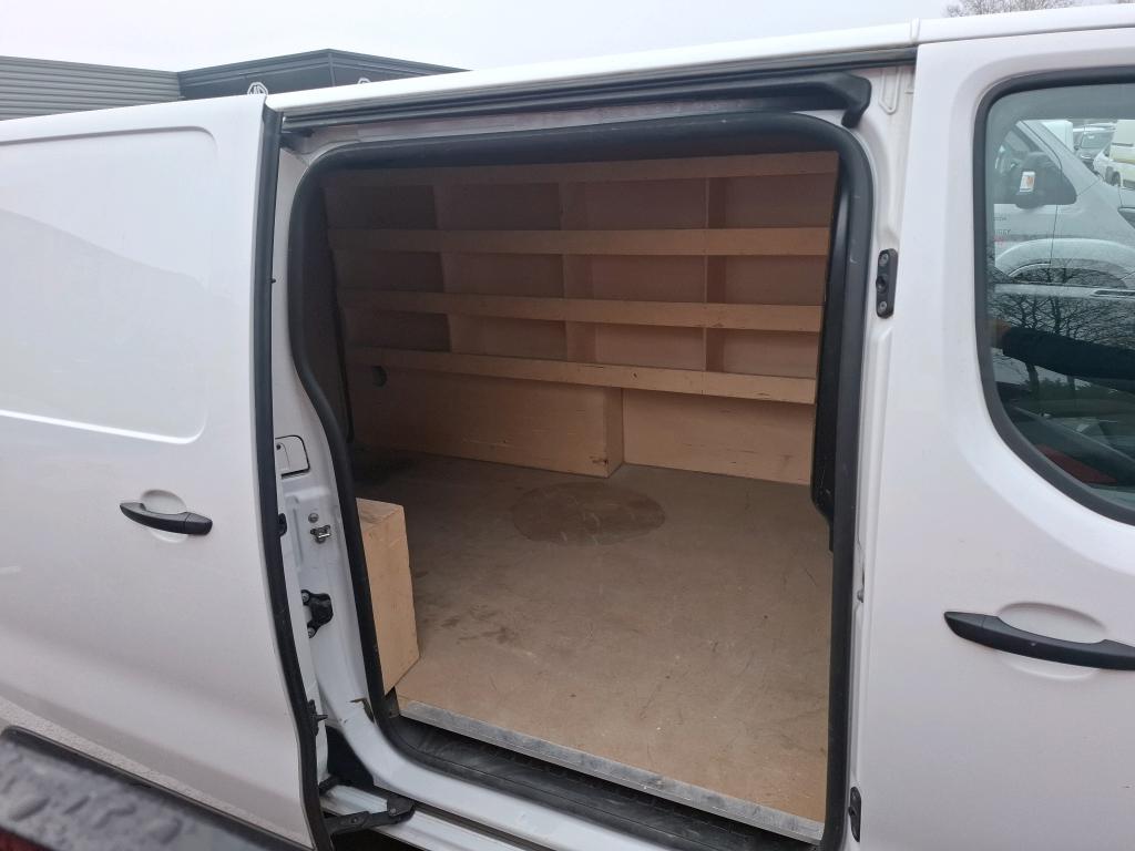 Peugeot EXPERT FGN TOLE STANDARD 1.5 BLUEHDI 120 S&S BVM6 ASPHALT 2022