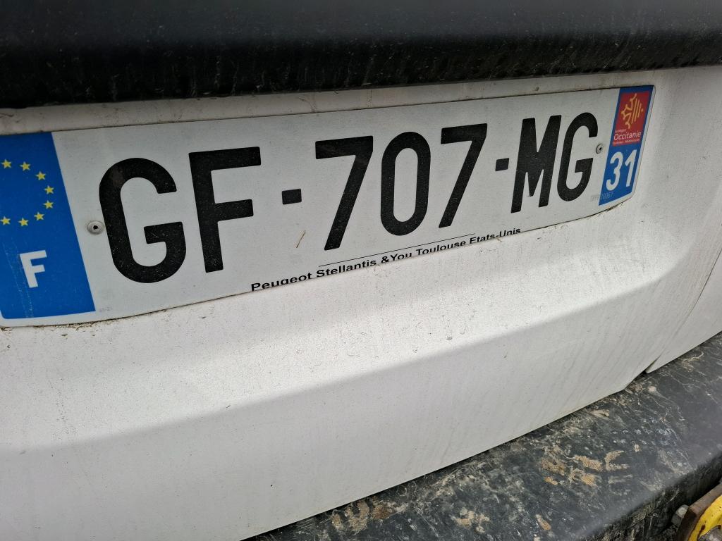 Peugeot EXPERT FGN TOLE STANDARD BLUEHDI 145 S&S EAT8 ASPHALT 2022