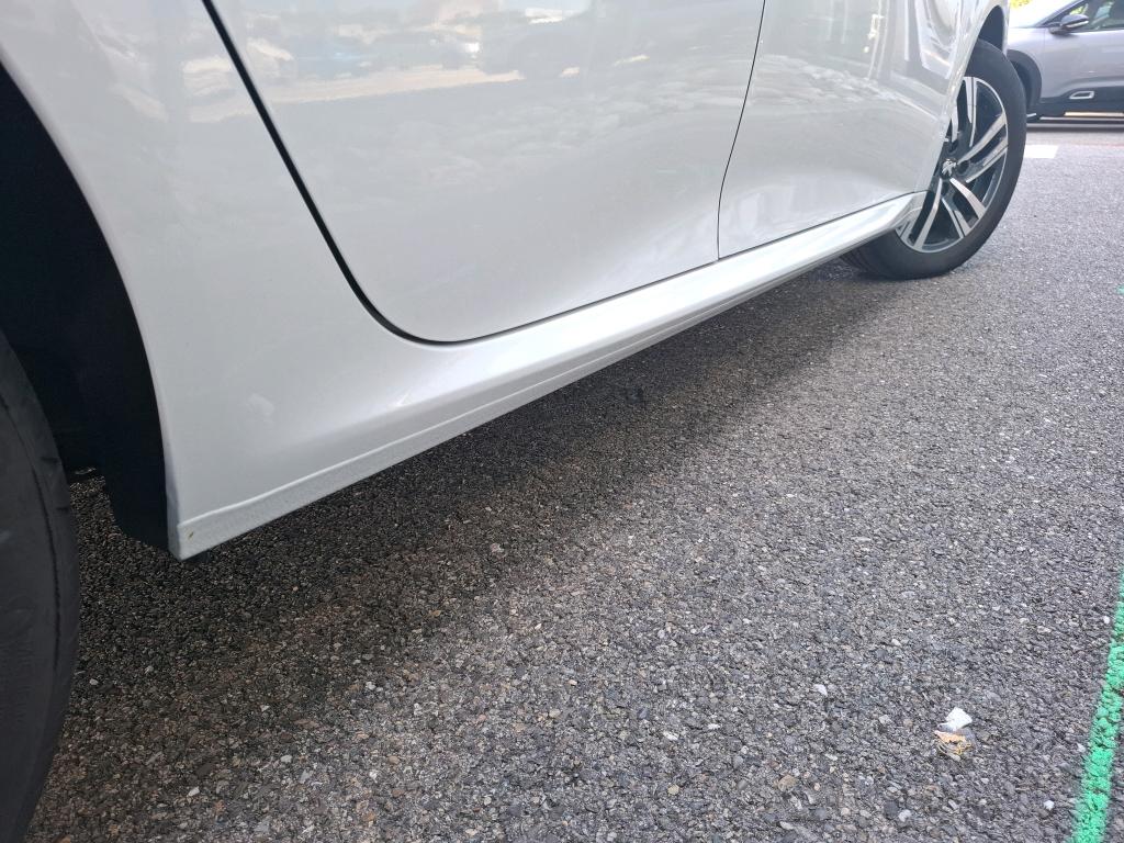 Peugeot 208 PureTech 100 S&S EAT8 Allure 2022