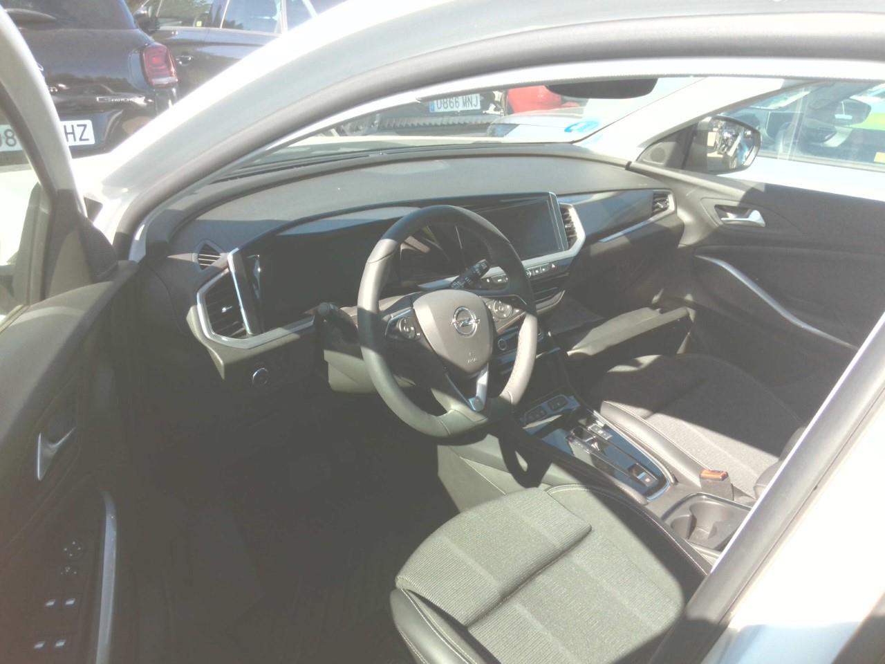 Foto Opel Grandland PHEV 3
