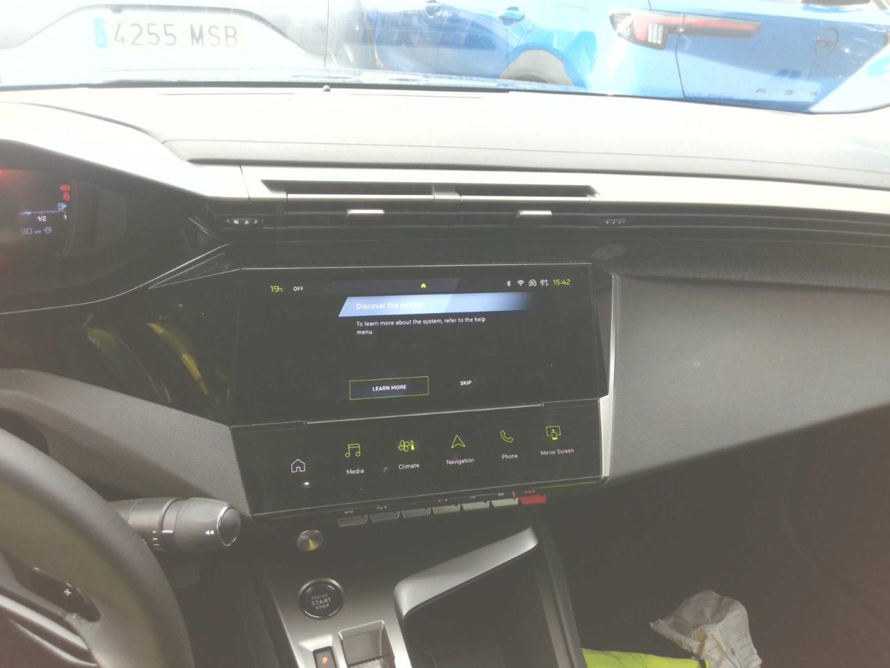 Foto Peugeot 408 21