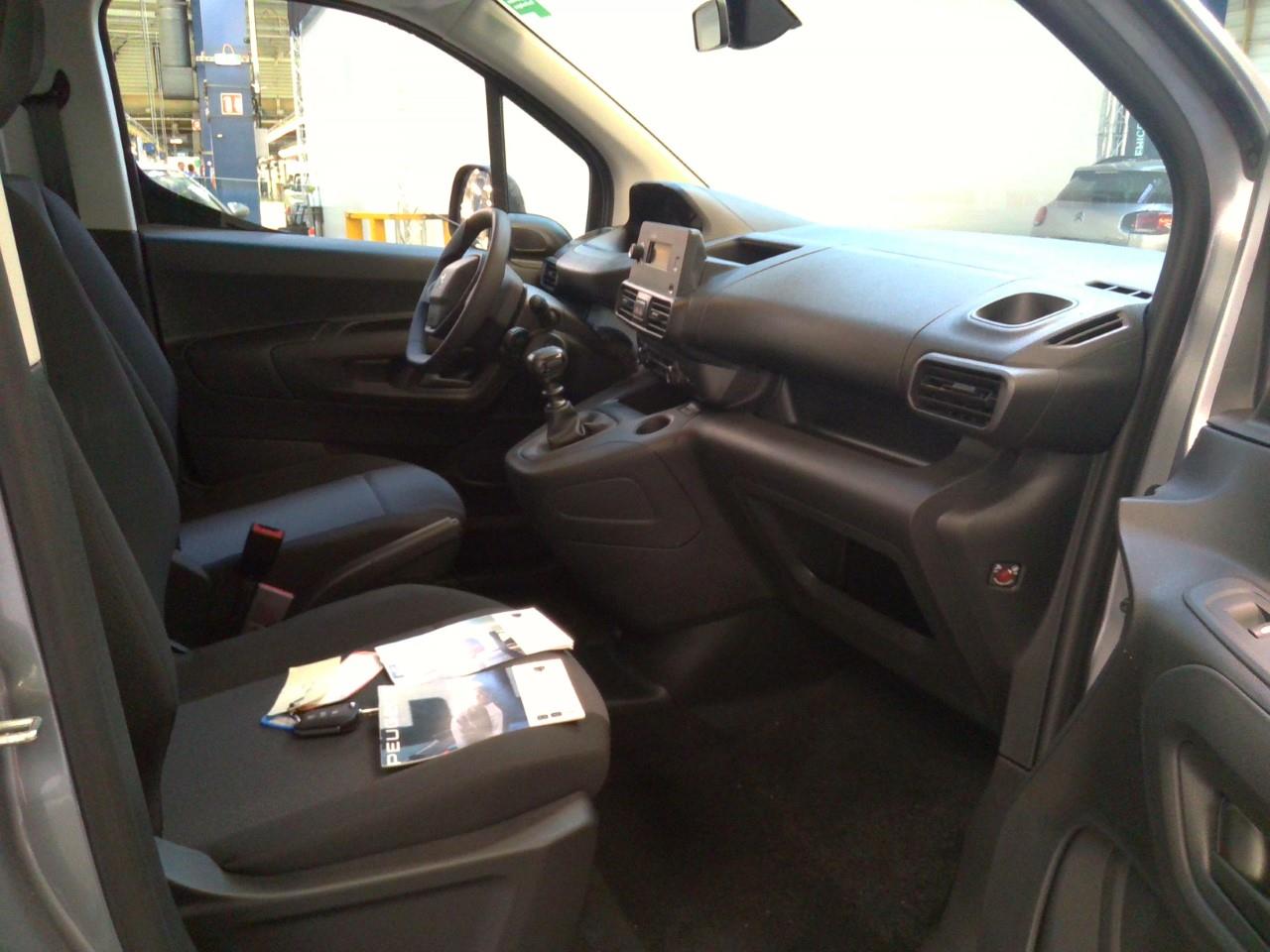 Peugeot Rifter Standard PureTech 110 S&S BVM6 5pl Active Pack 2022
