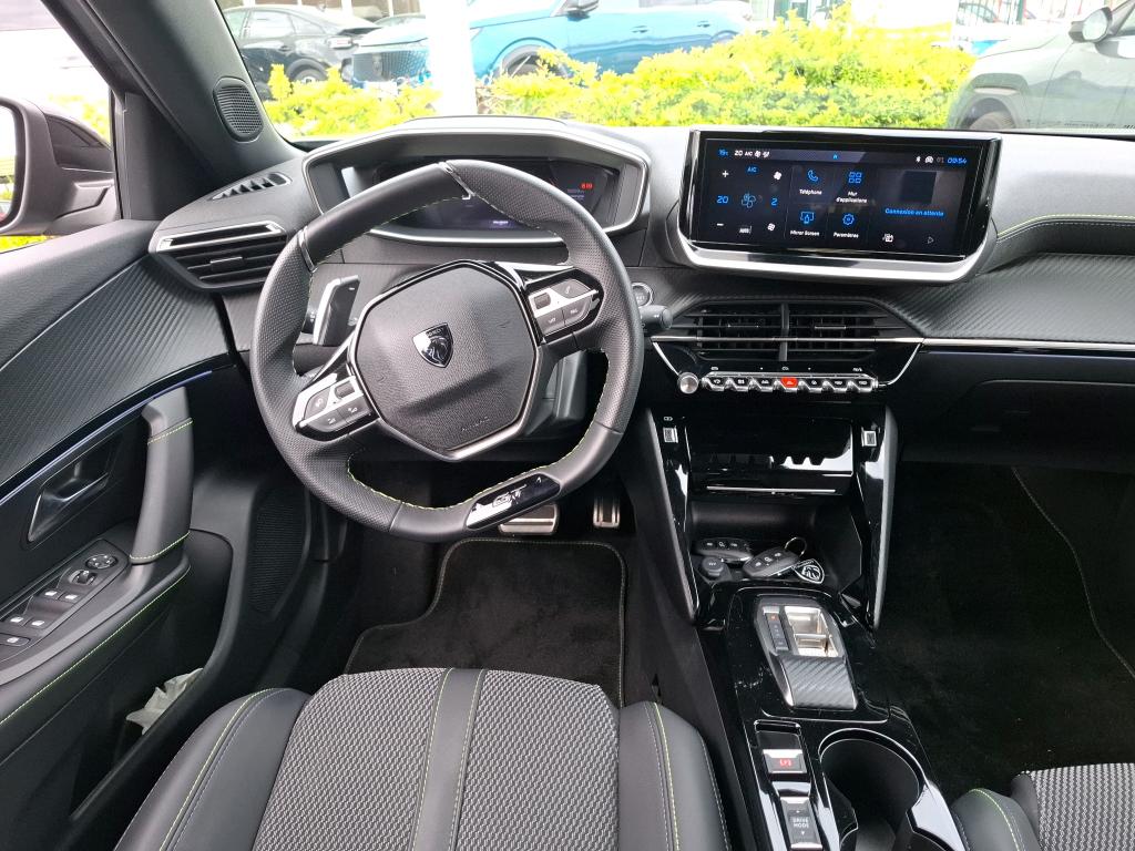 Peugeot 2008 Hybrid 145 e-DCS6 GT 2025
