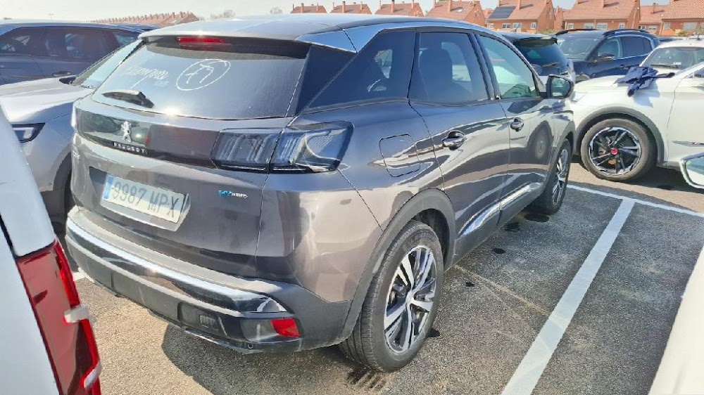 Foto Peugeot 3008 Plug-in Hybrid 7