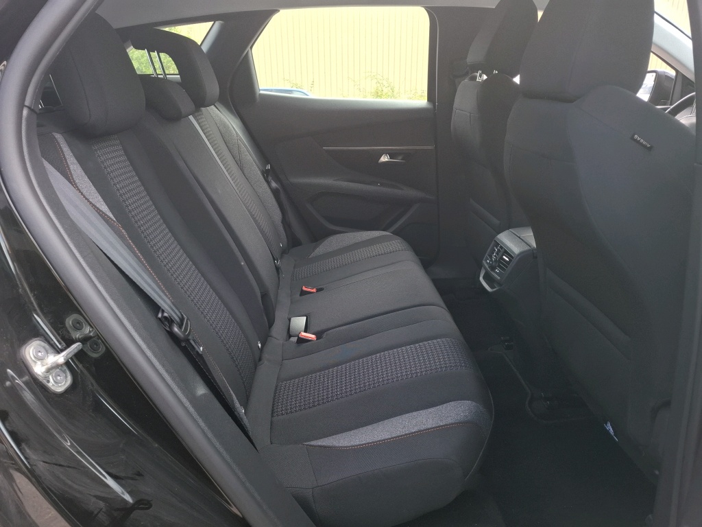 Peugeot 3008 BlueHDi 130ch S&S EAT8 Active Pack 2022