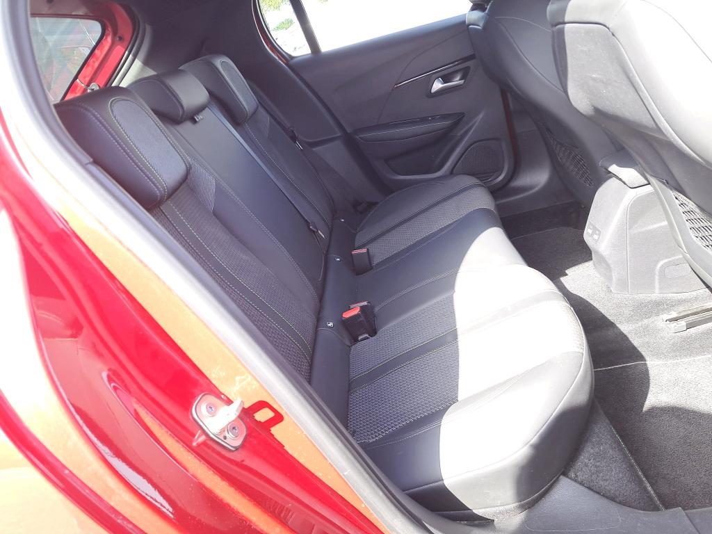 Peugeot 208 BlueHDi 100 S&S BVM6 GT 2023