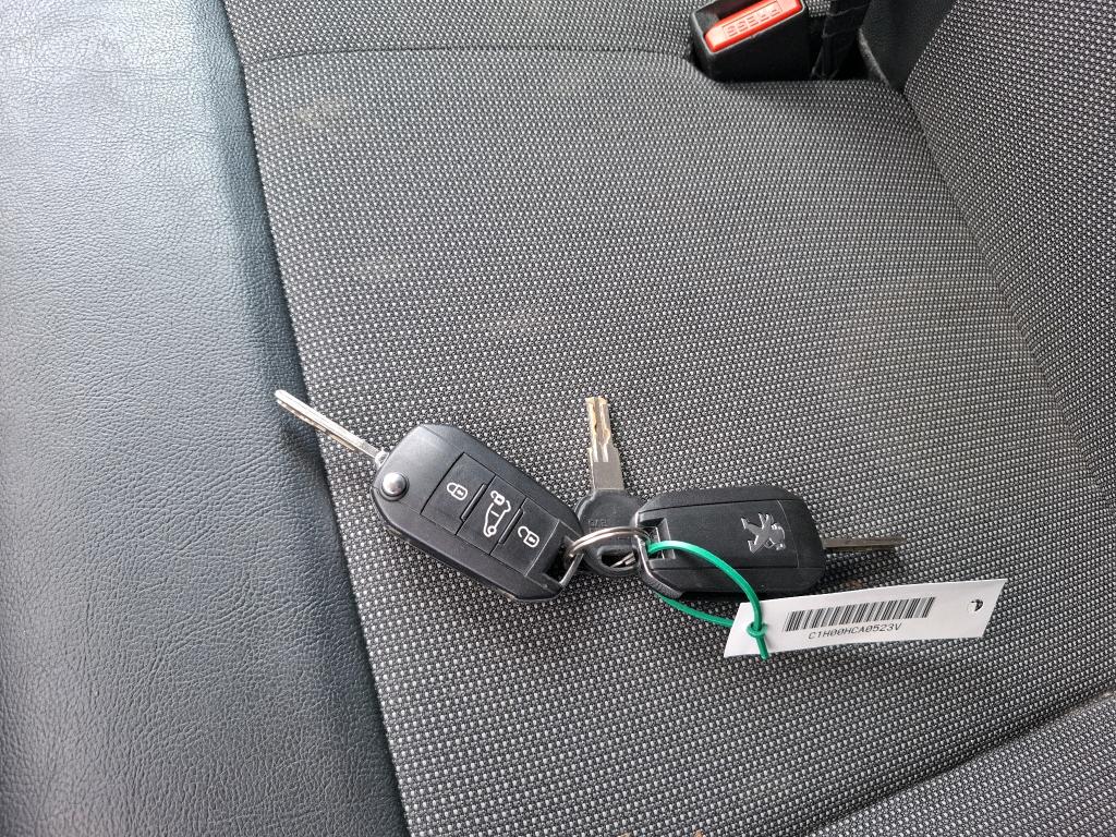 Peugeot EXPERT FGN TOLE STANDARD BLUEHDI 115 S&S BVM6 PREMIUM PACK 2019
