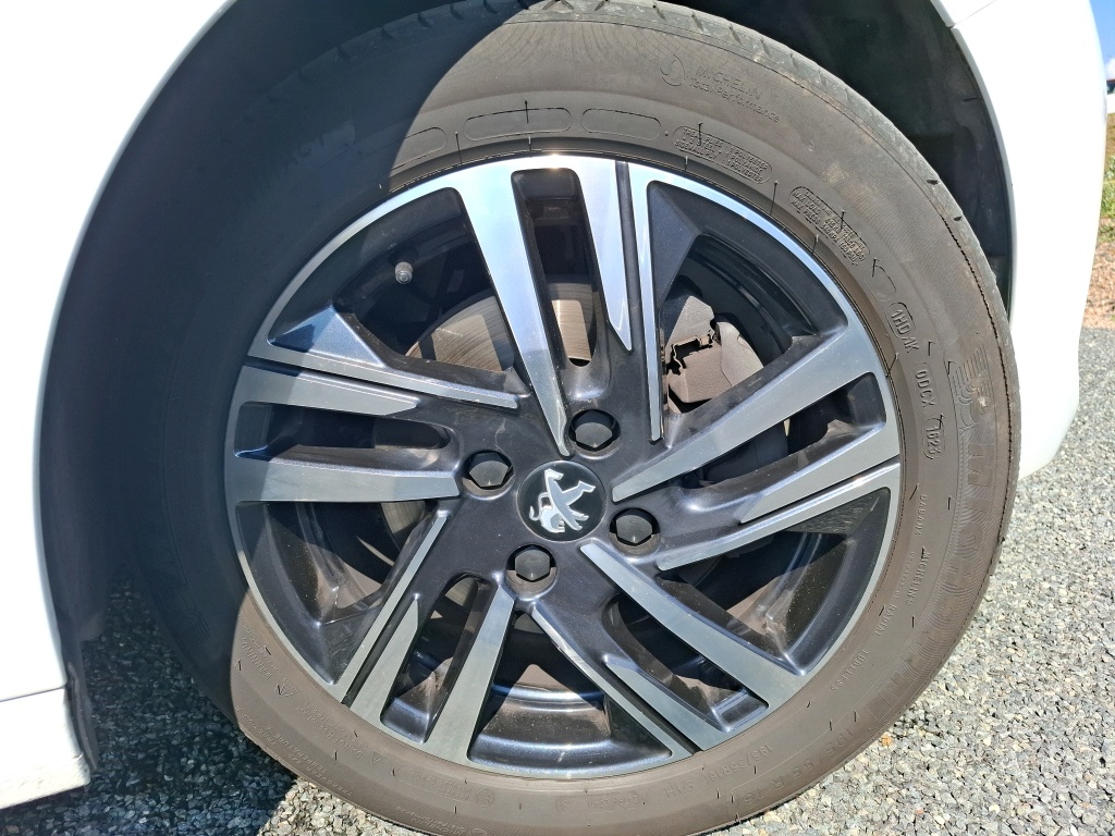 Peugeot 208 PureTech 100 S&S BVM6 Style 2023