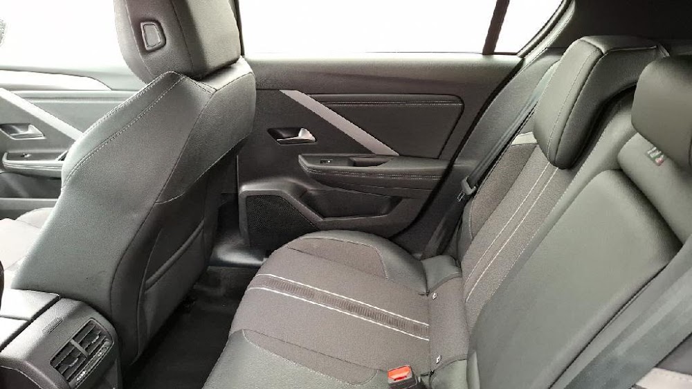 Foto Opel Astra 13