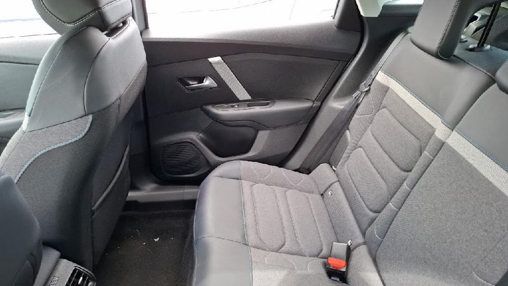 Foto Citroën C4 X 13