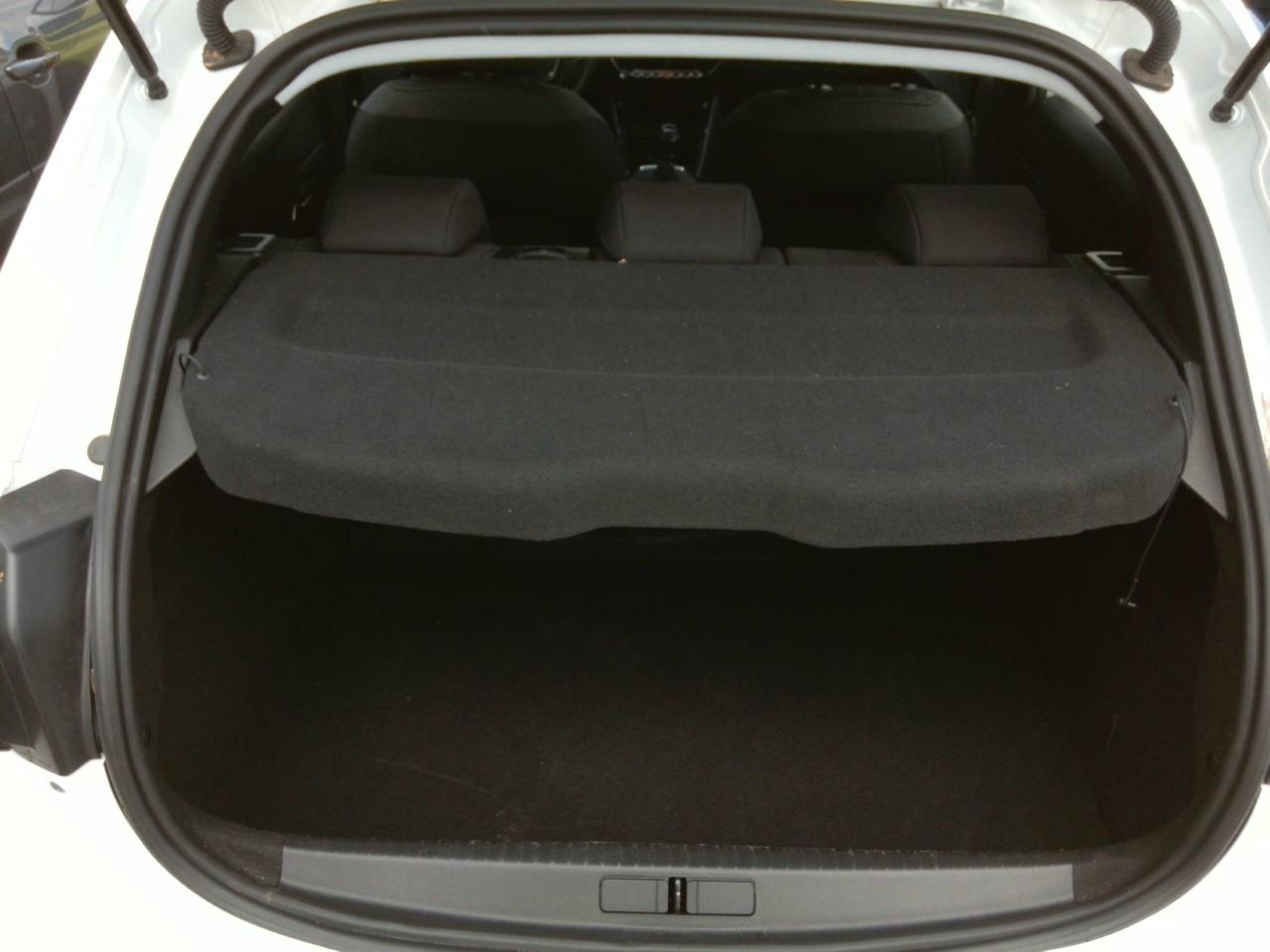 Foto Peugeot 208 9