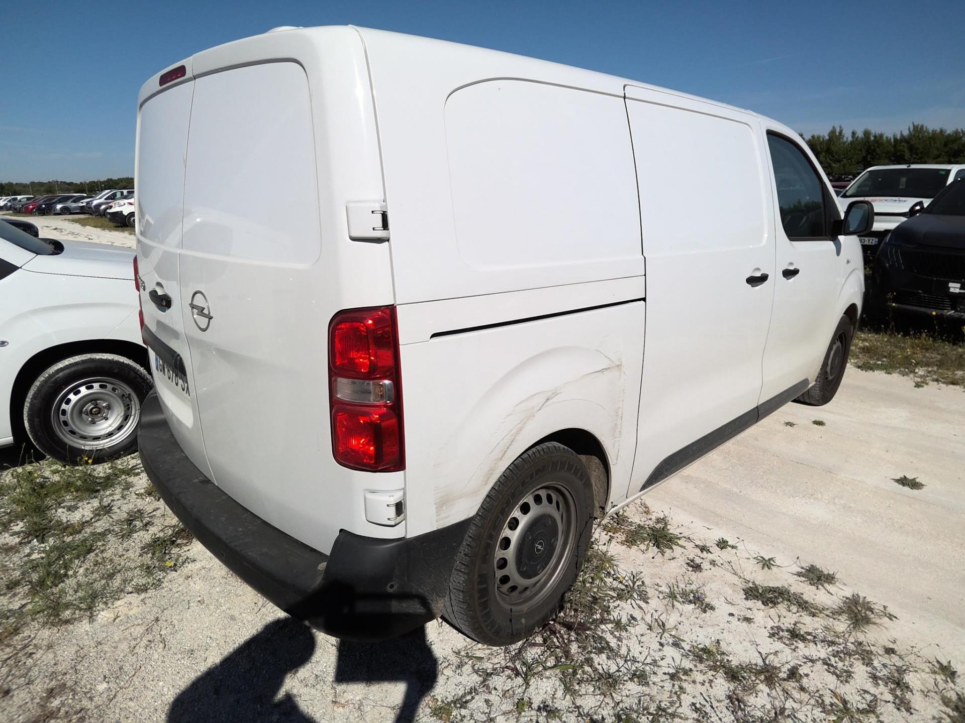 Opel VIVARO FGN TAILLE M BLUEHDI 120 S&S BVM6 2024