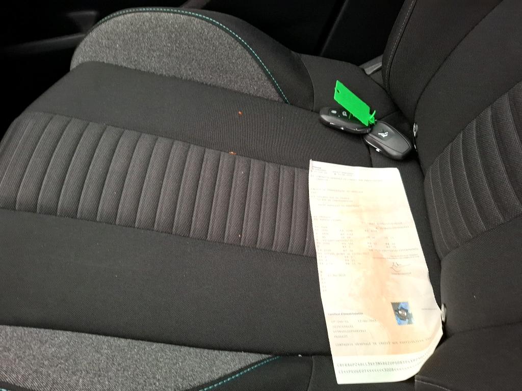 Peugeot 3008 Hybrid 225 e-EAT8 Active Pack 2023