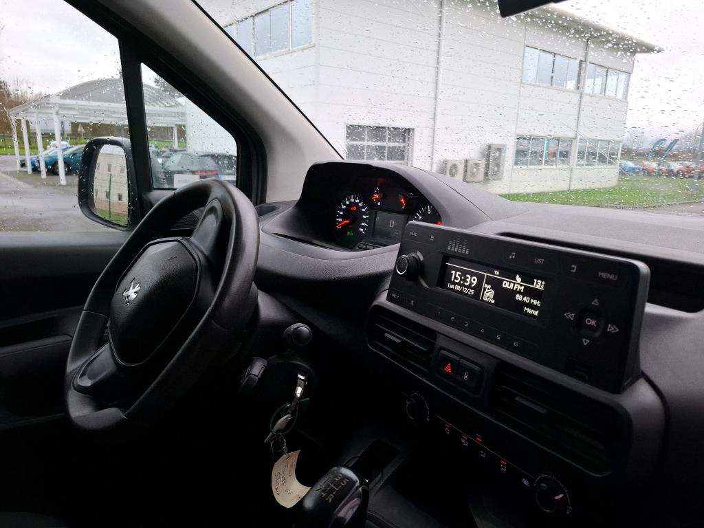 Peugeot PARTNER FOURGON STANDARD 650 KG BLUEHDI 100 S&S BVM5 PREMIUM 2020