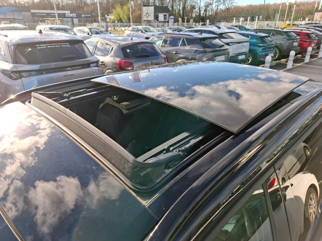 Peugeot 2008 PureTech 130 S&S EAT8 GT 2022