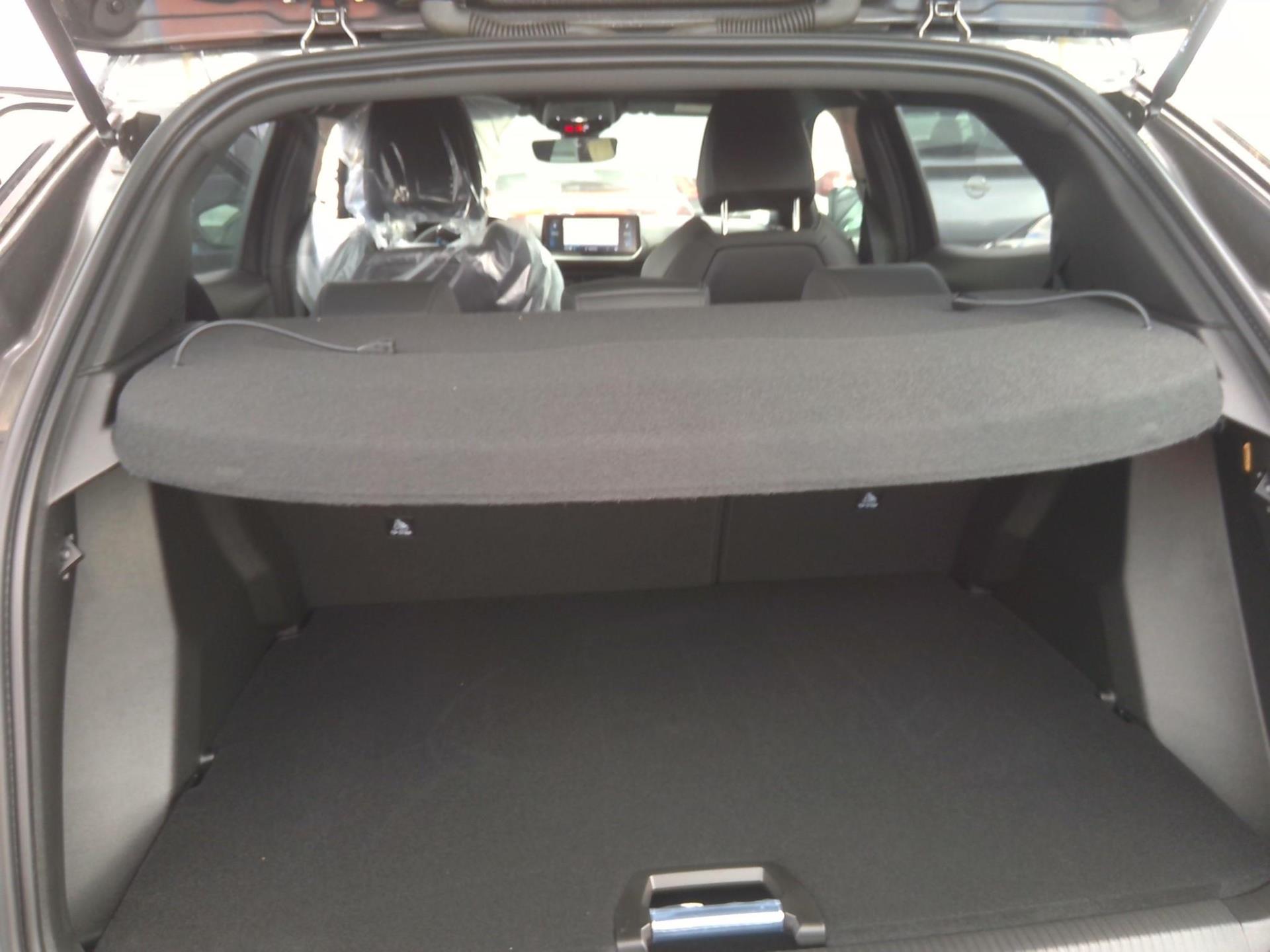 Peugeot 2008 PureTech 130 S&S EAT8 GT 2023