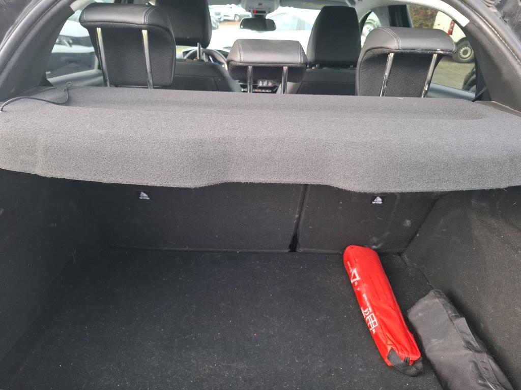 Peugeot 208 BlueHDi 100 S&S BVM6 Allure Business 2021