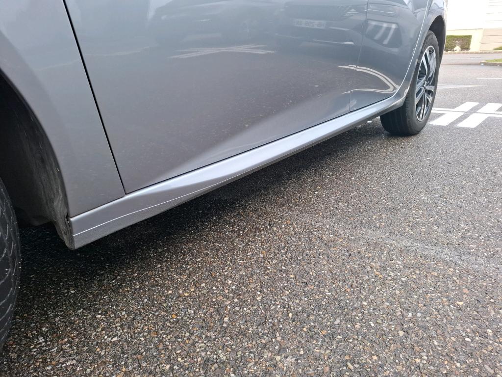 Peugeot 208 PureTech 100 S&S EAT8 Allure 2022