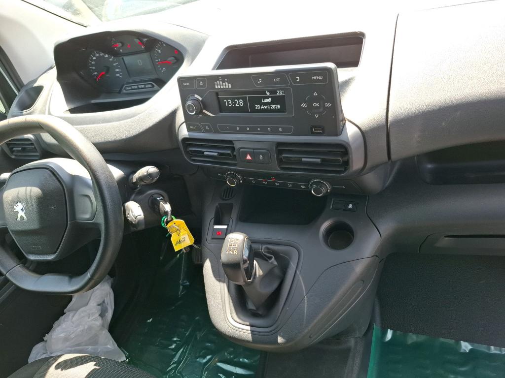Peugeot PARTNER FOURGON STANDARD 650 KG BLUEHDI 100 S&S BVM5 PREMIUM 2021