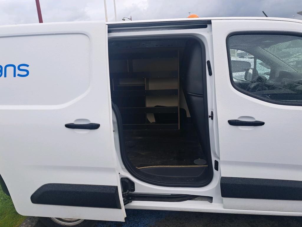 Peugeot PARTNER FOURGON STANDARD 650 KG BLUEHDI 100 S&S BVM5 PREMIUM 2021