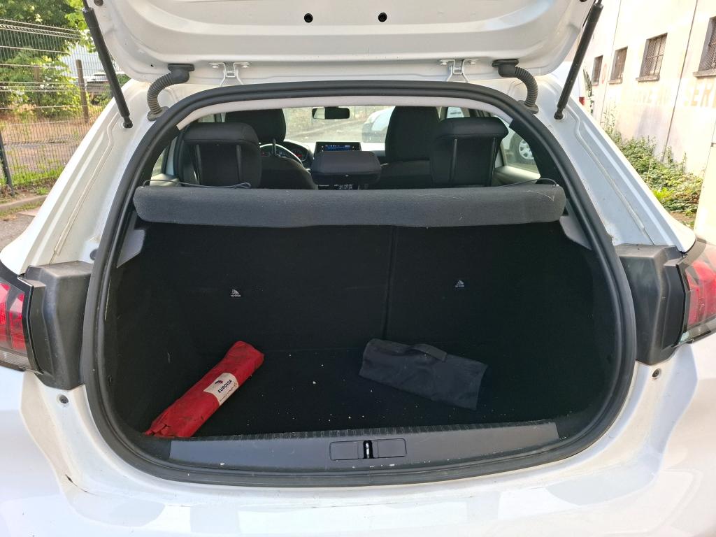 Peugeot 208 BlueHDi 100 S&S BVM6 Active 2021