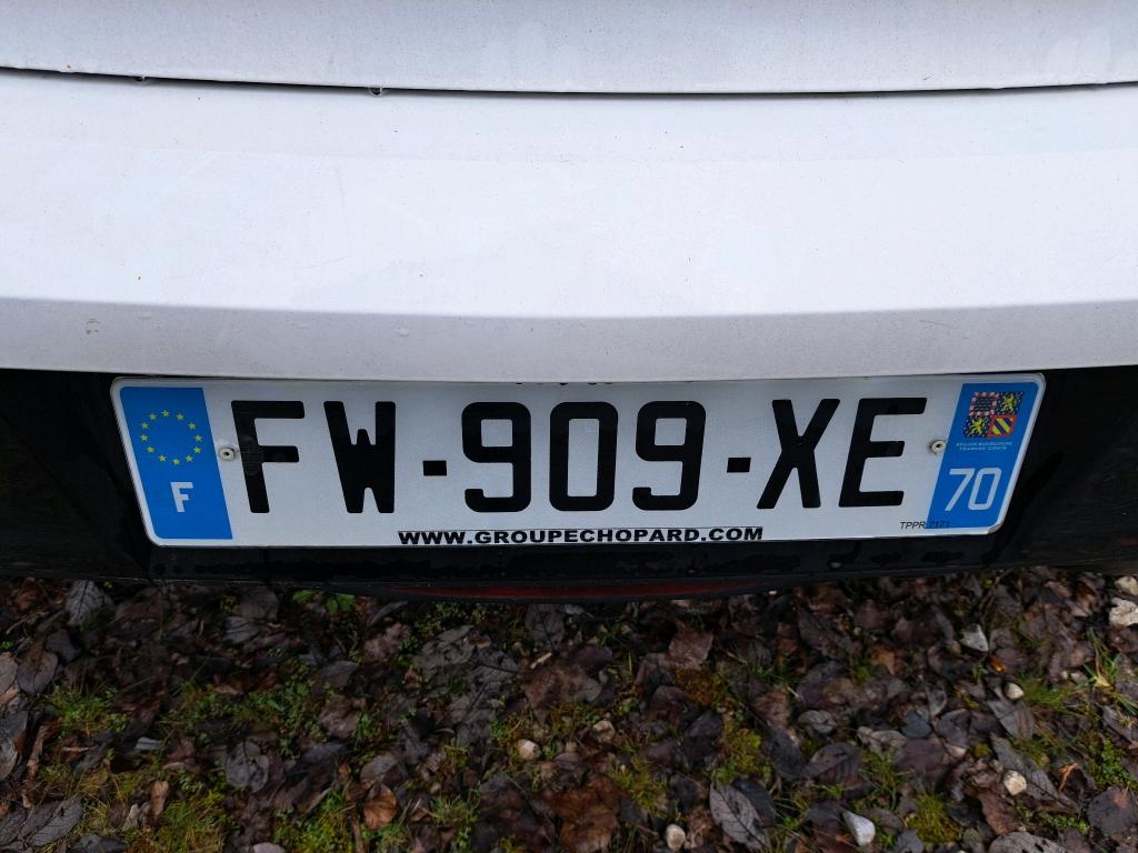 Peugeot 208 BlueHDi 100 S&S BVM6 Allure 2021