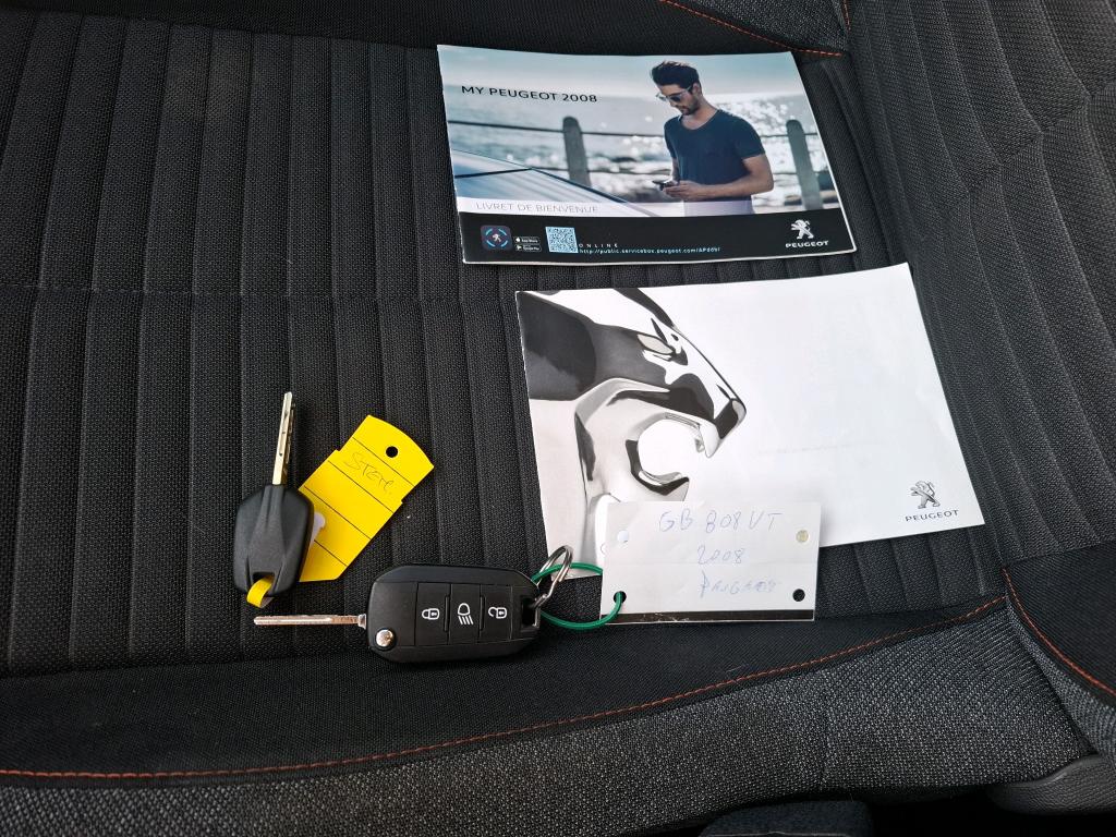 Peugeot 2008 PureTech 130 S&S EAT8 Active Business 2021