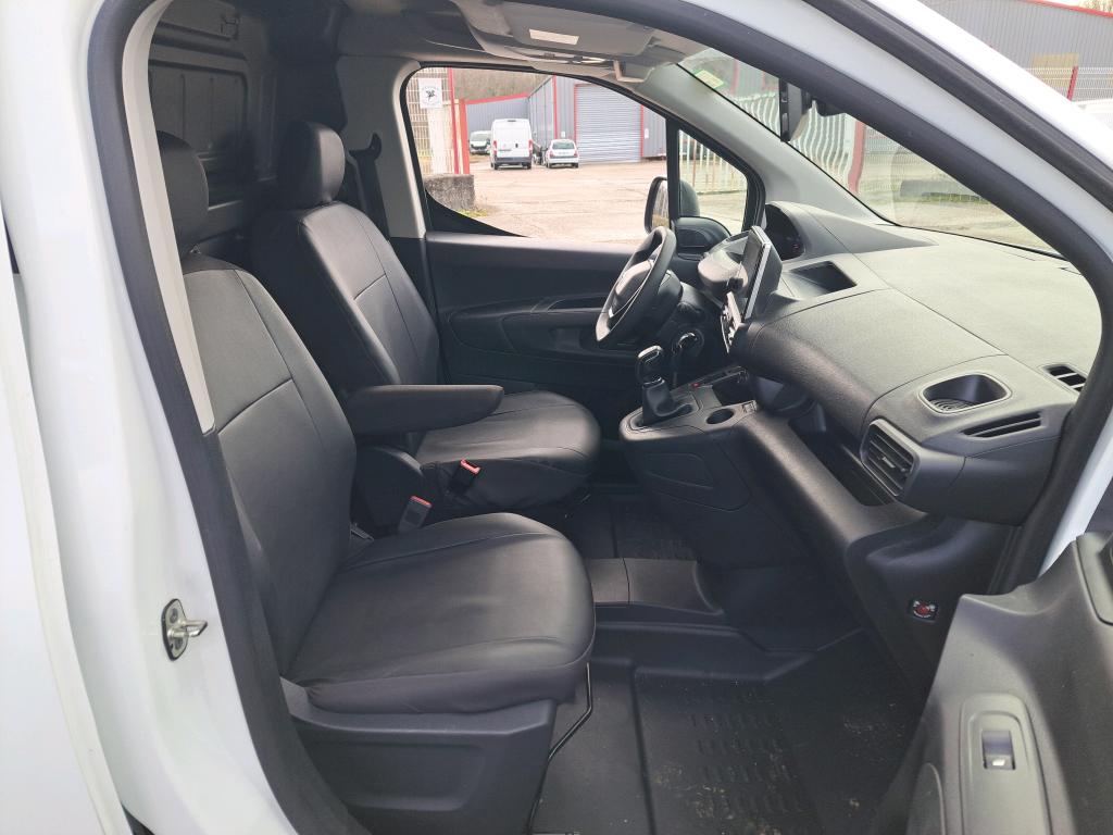 Peugeot PARTNER FOURGON STANDARD 650 KG BLUEHDI 100 S&S BVM5 ASPHALT 2021