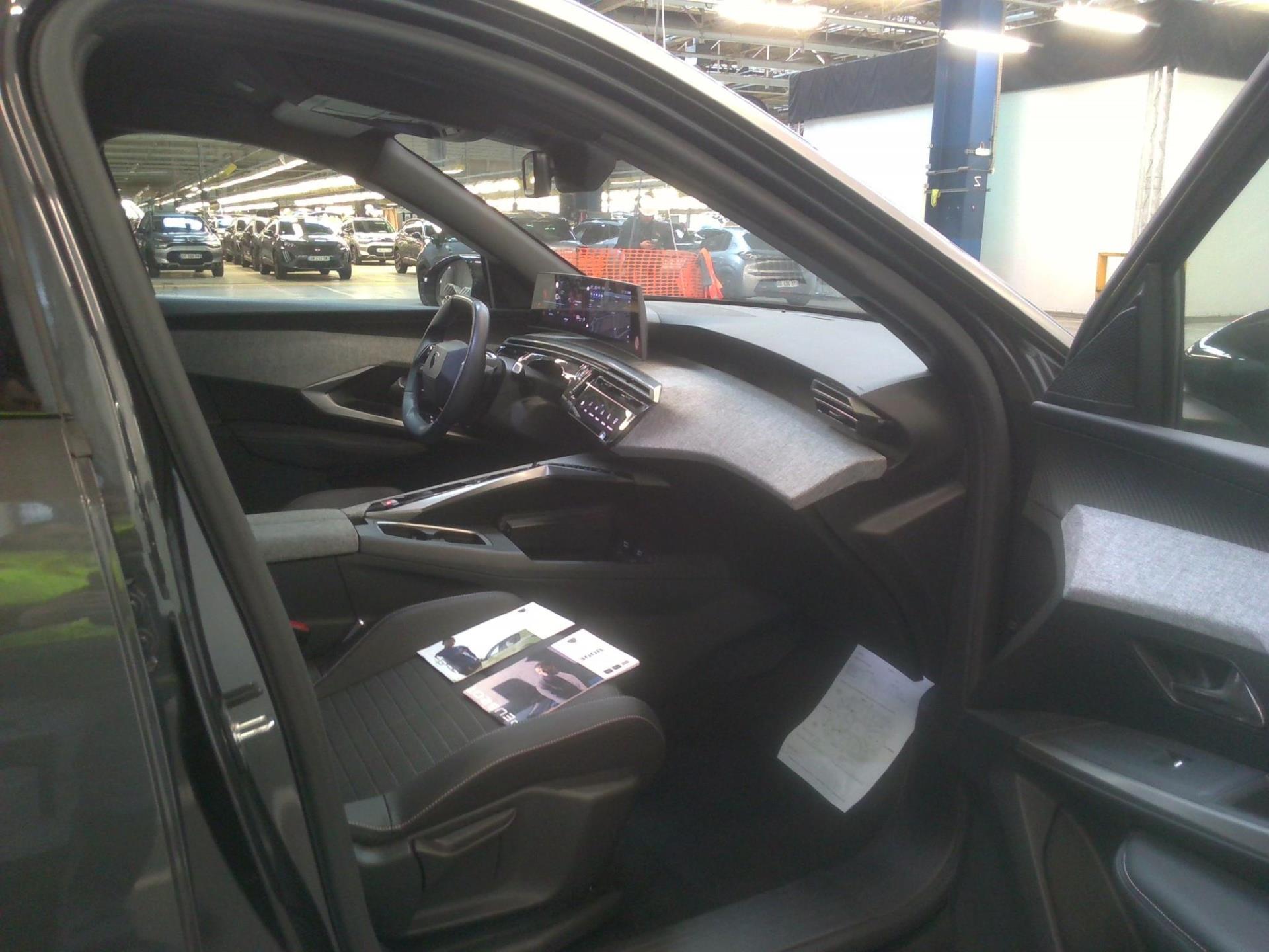 Peugeot 3008 Hybrid 136 e-DCS6 Allure 2024