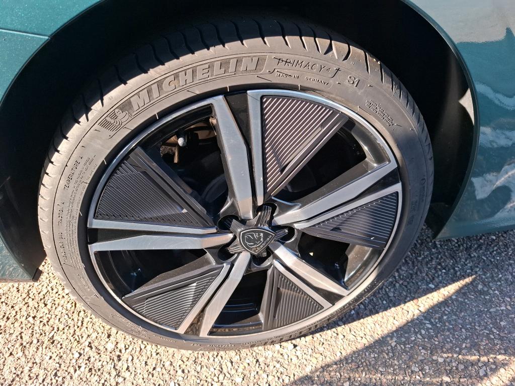 Peugeot 308 SW Hybrid 136 e-DCS6 GT 2025