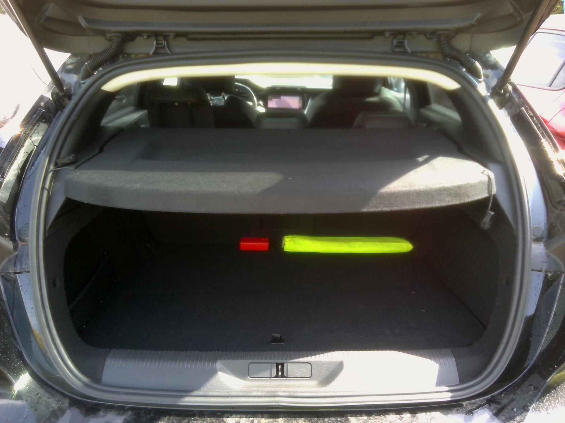 Peugeot 308 PHEV 180 e-EAT8 Allure 2024