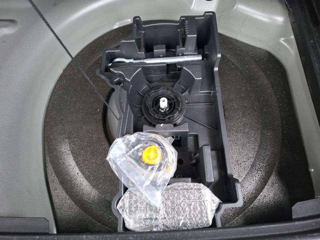 DS DS7 Crossback BlueHDi 130 EAT8 Performance Line+ 2021