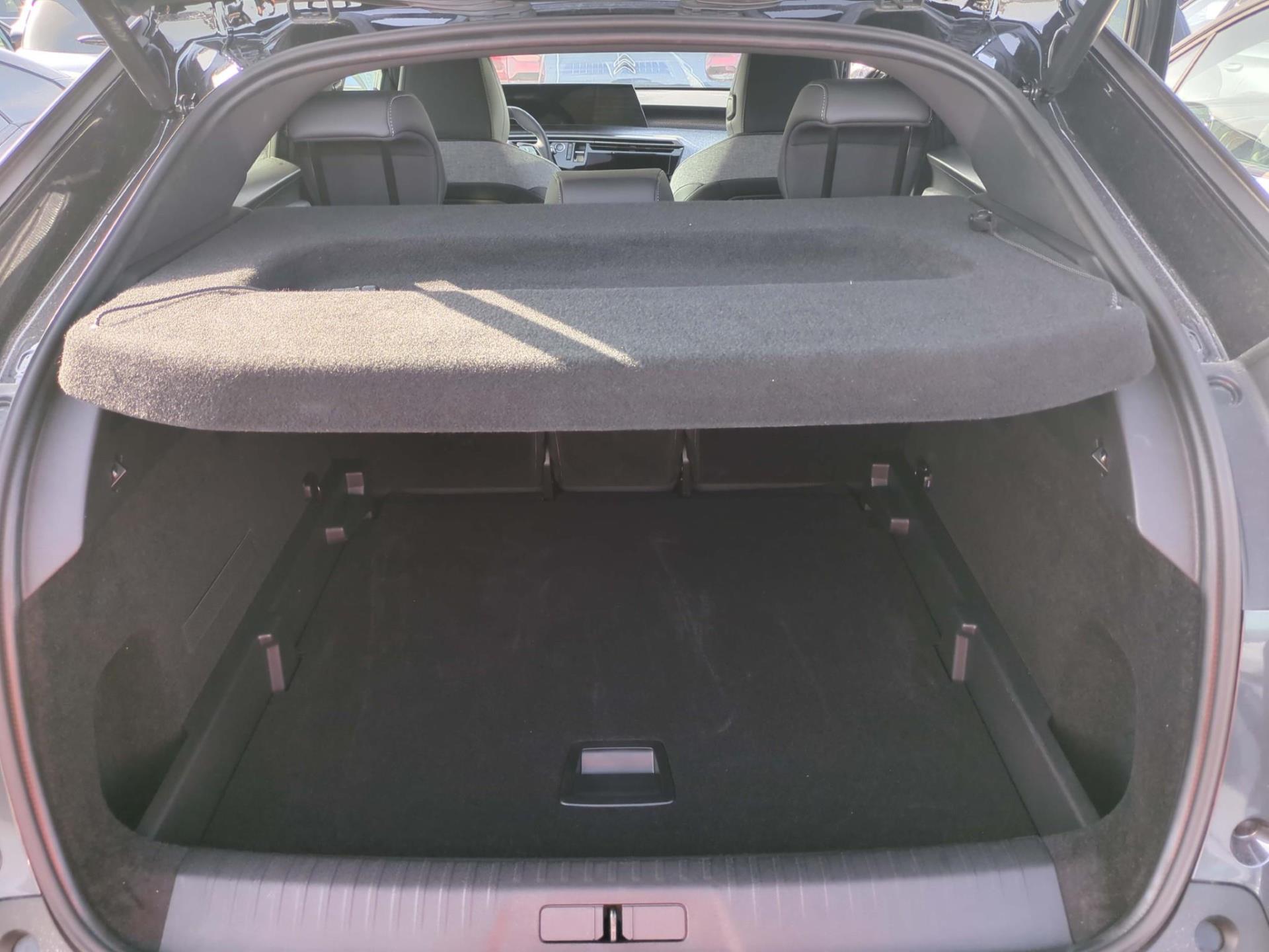 Peugeot 3008 Hybrid 136 e-DCS6 GT 2025