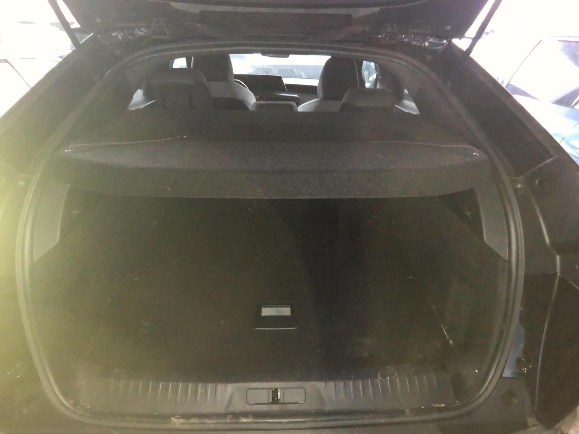 Peugeot 3008 Hybrid 145 e-DCS6 Allure Business 2025