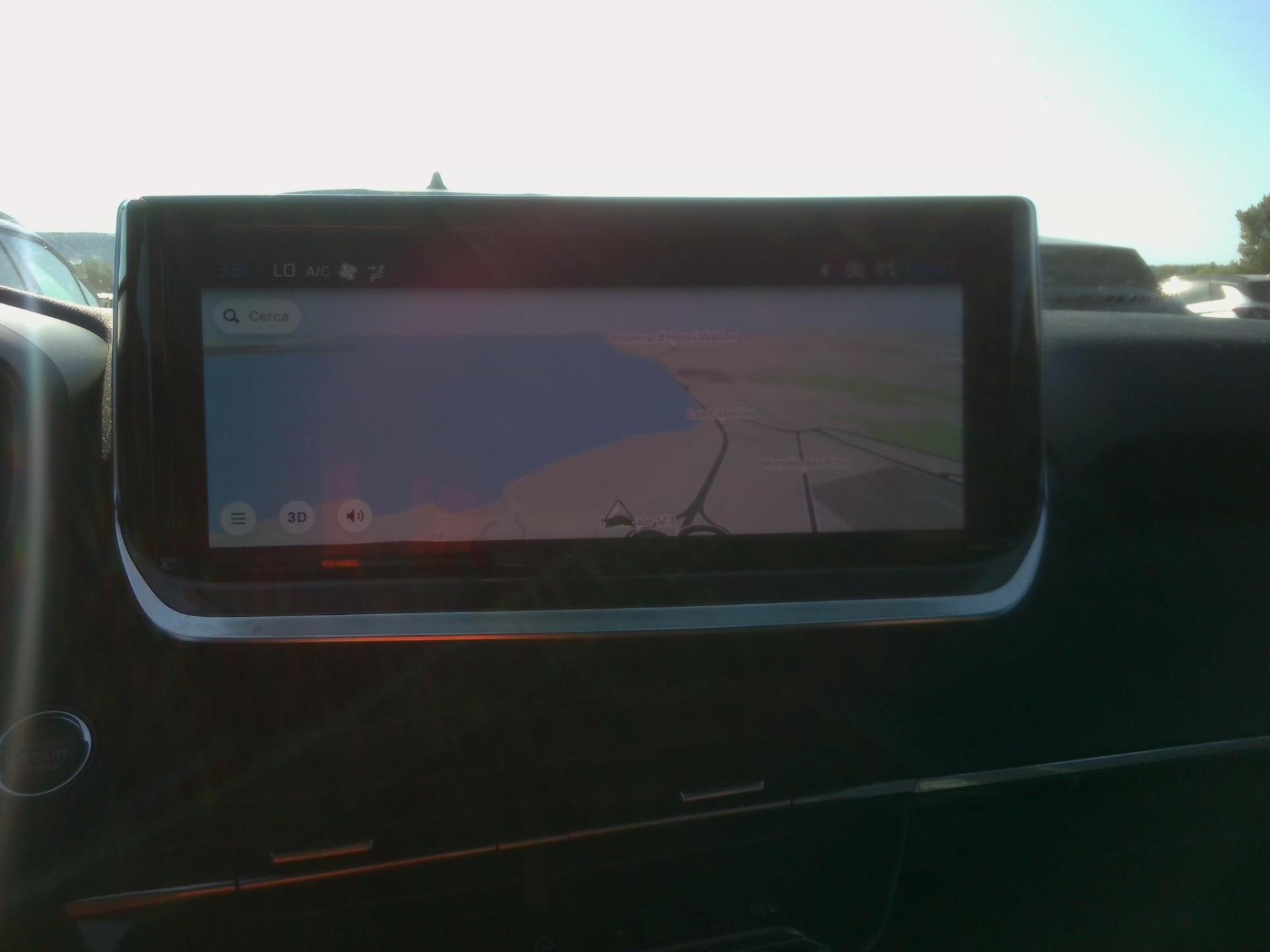 Peugeot 2008 Hybrid 145 e-DCS6 Allure 2025
