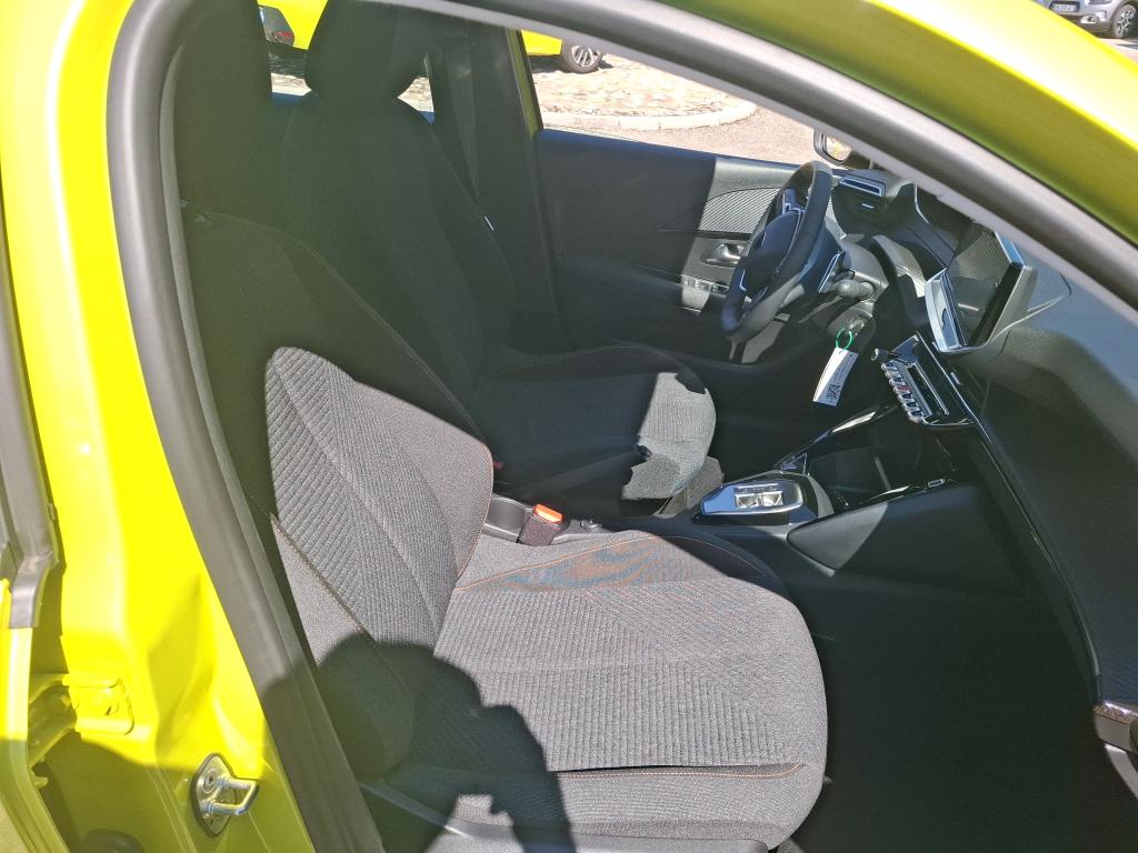 Peugeot 208 Hybrid 110 ch e-DCS6 Style 2025