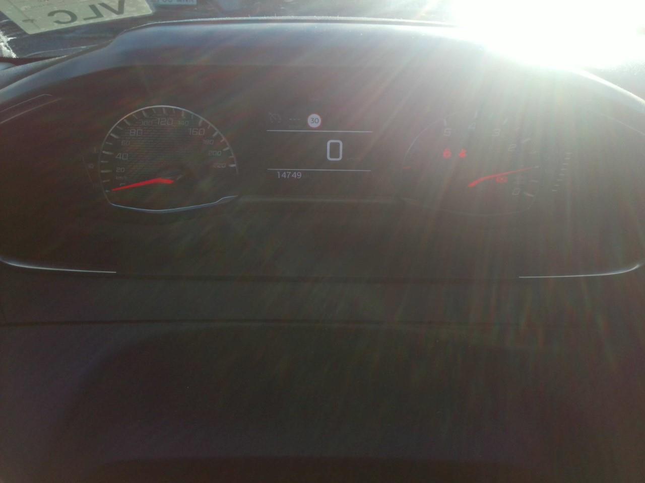 Foto Peugeot 208 9