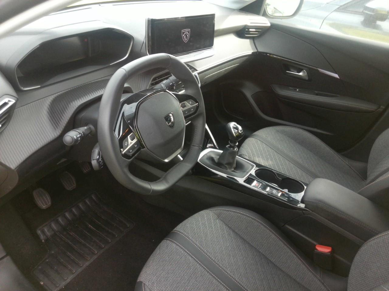 Foto Peugeot 208 5