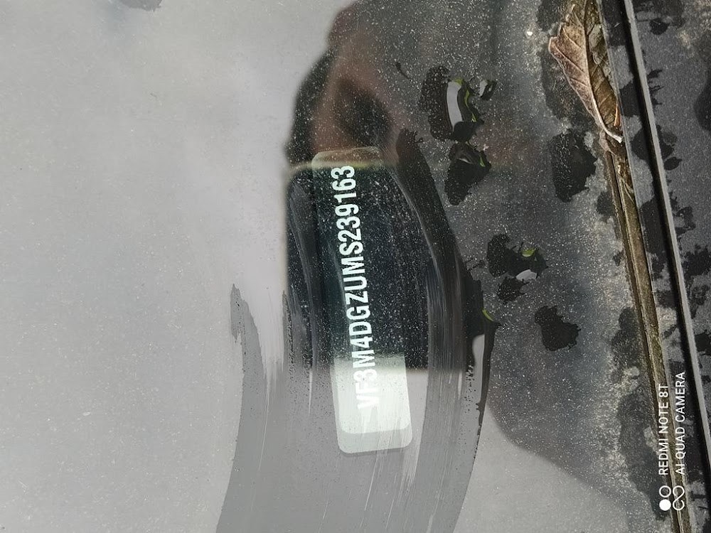 Foto Peugeot 3008 Hybrid 2