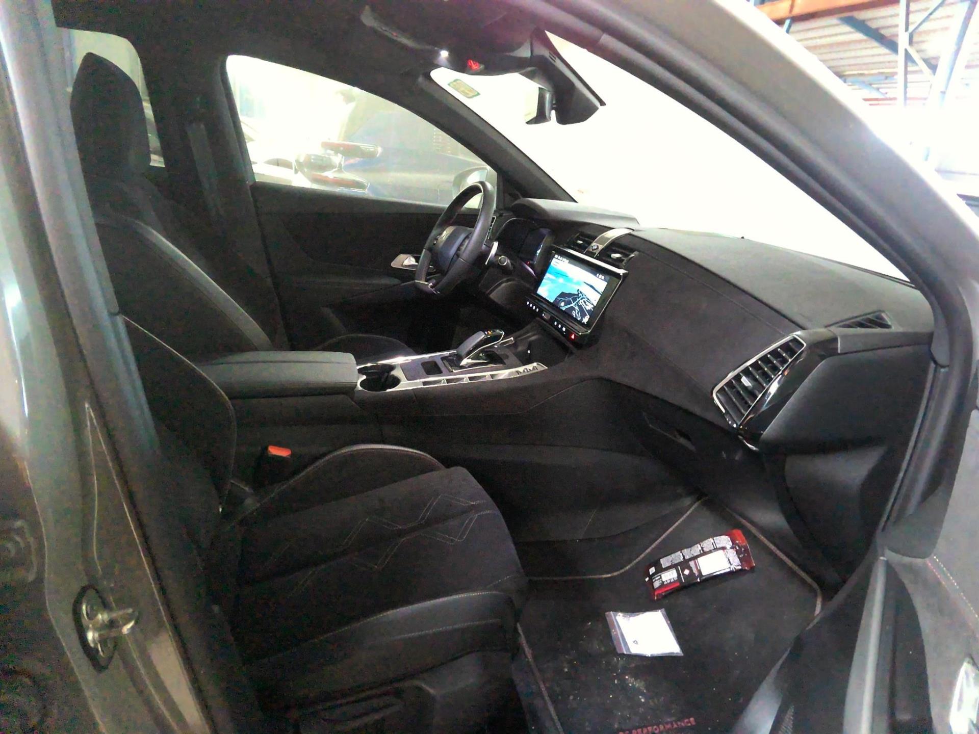 DS DS 7 Hybride Rechargeable E-Tense 225 EAT8 Performance Line 2023