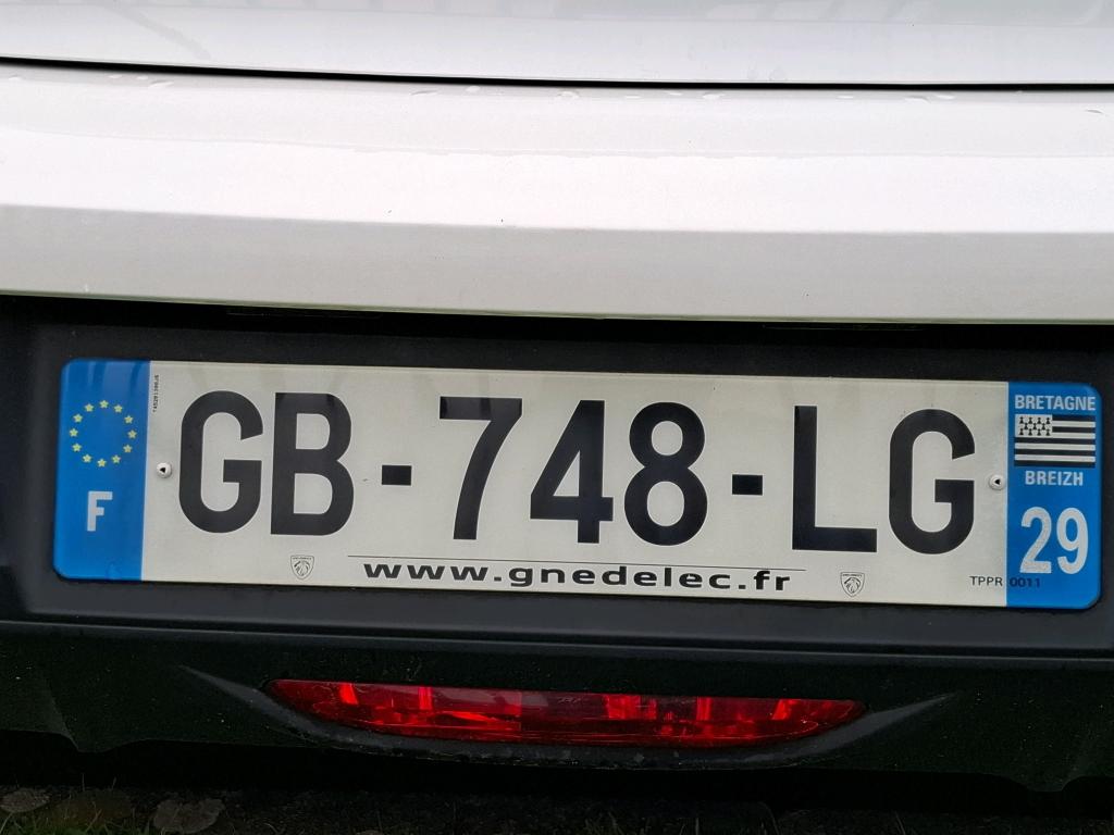 Peugeot 208 BLUEHDI 100 S&S BVM6 PREMIUM PACK 2021