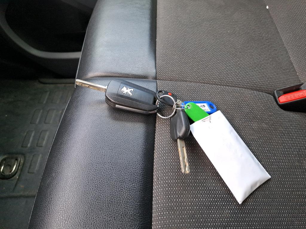 Peugeot EXPERT FGN TOLE STANDARD 2.0 BLUEHDI 120 S&S BVM6 ASPHALT 2021