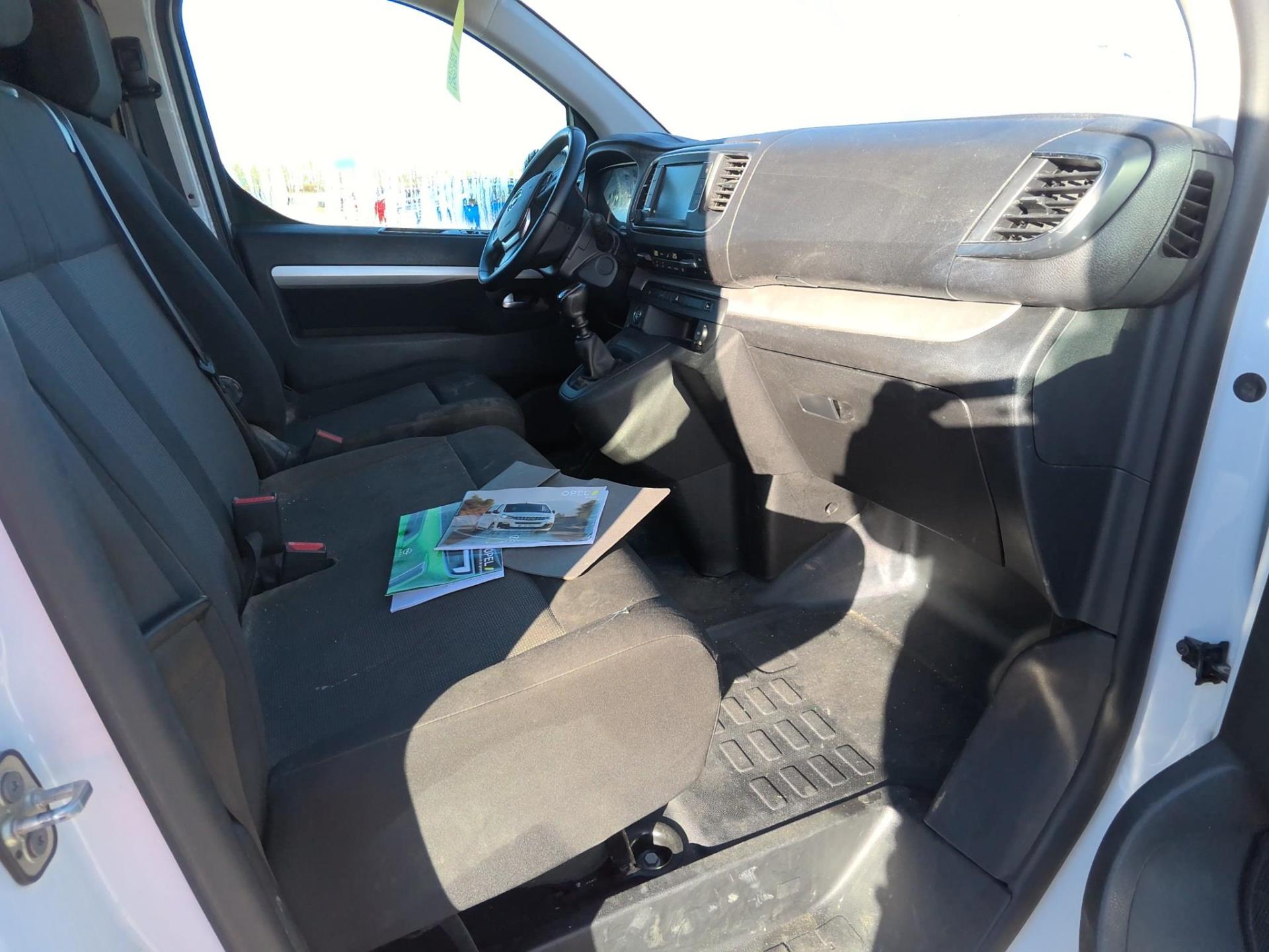 Opel VIVARO FGN TAILLE M BLUEHDI 120 S&S BVM6  2023