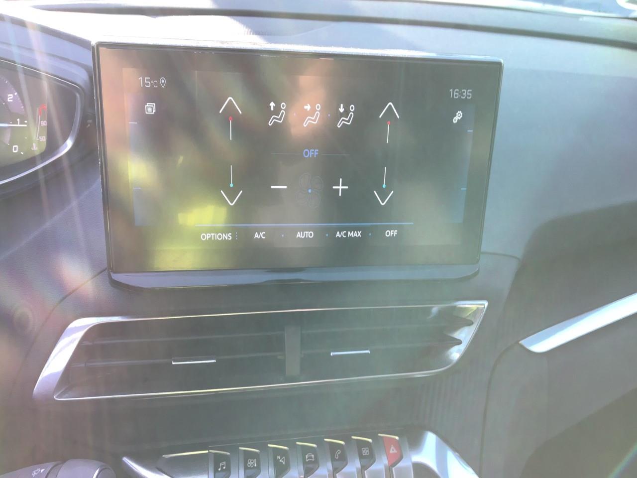 Foto Peugeot 3008 18