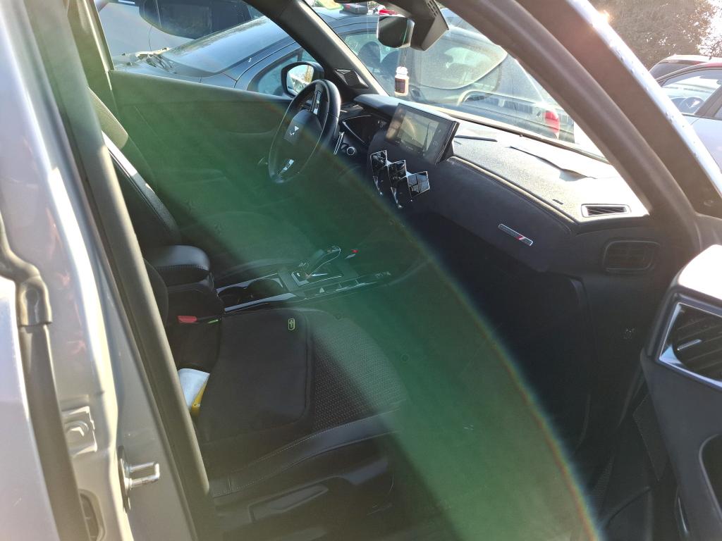 DS DS3 Crossback BlueHDi 130 EAT8 Performance Line+ 2022