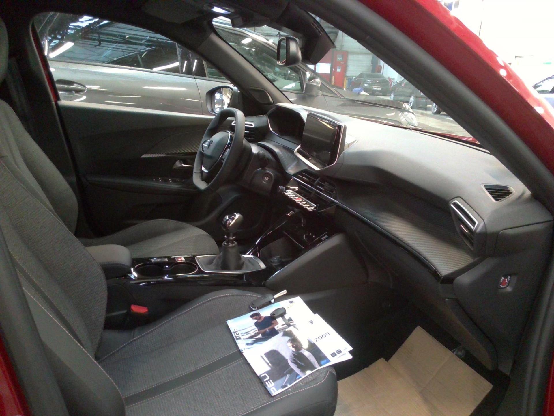 Peugeot 2008 PureTech 100 S&S BVM6 Allure 2023