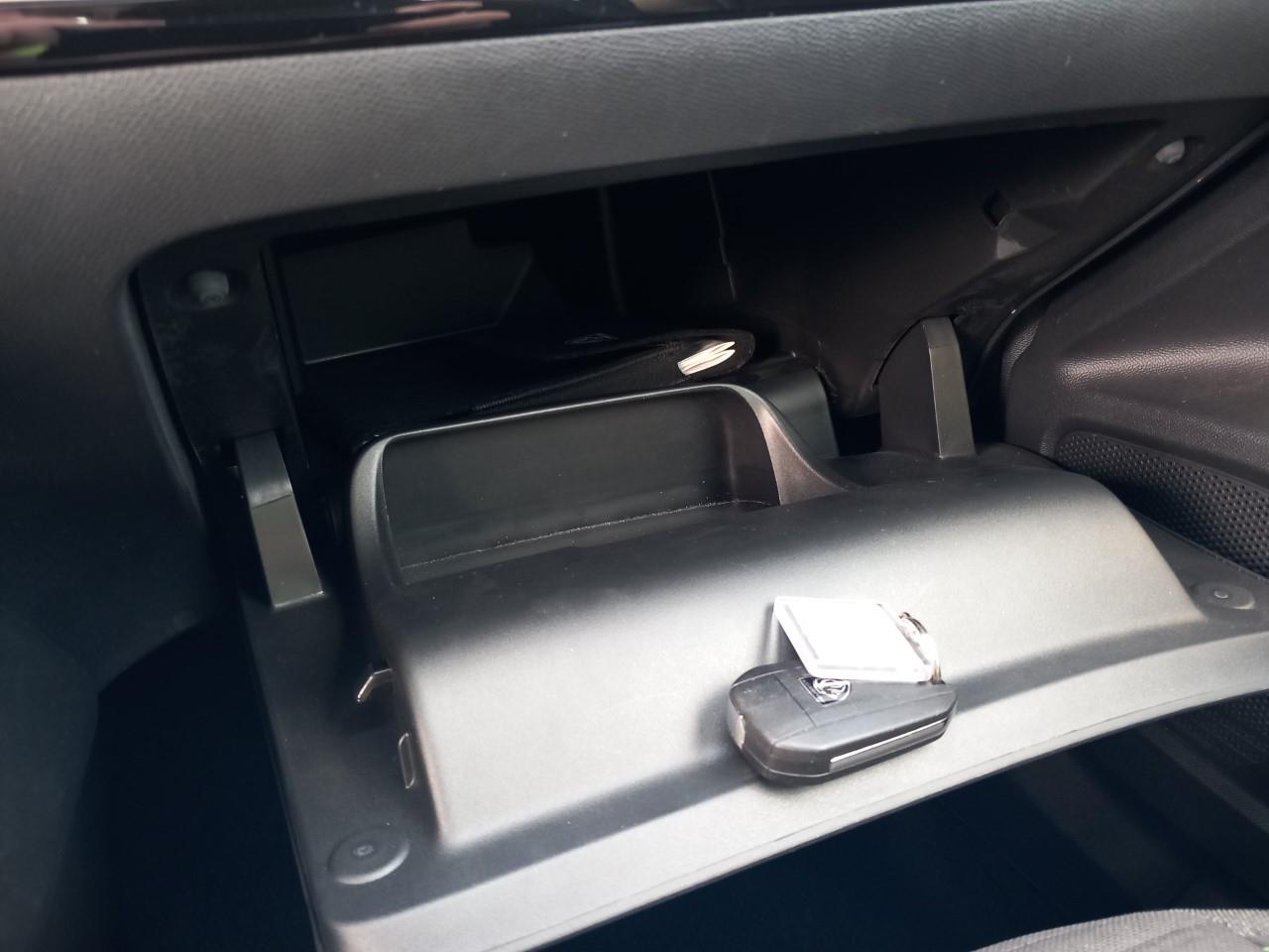 Foto Peugeot 2008 8