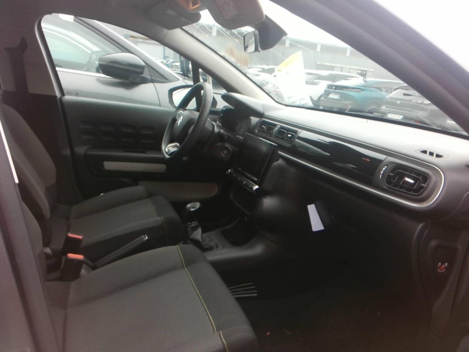 Citroen C3 PureTech 83 ch BVM5 Plus 2024