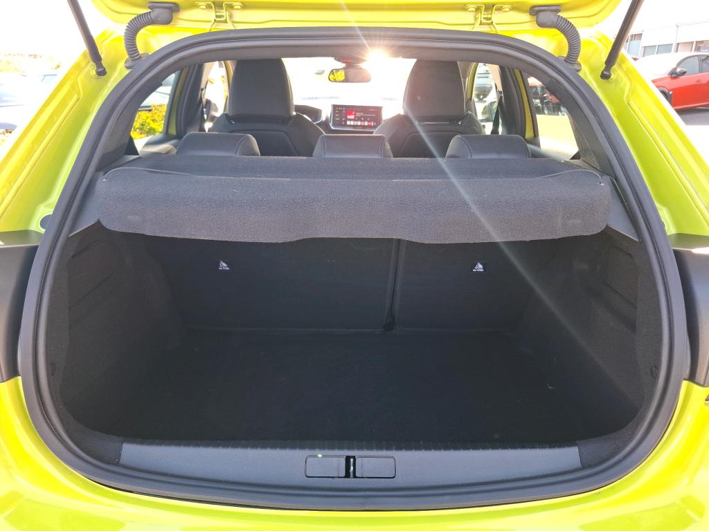 Peugeot 208 Hybrid 136 e-DCS6 GT 2025