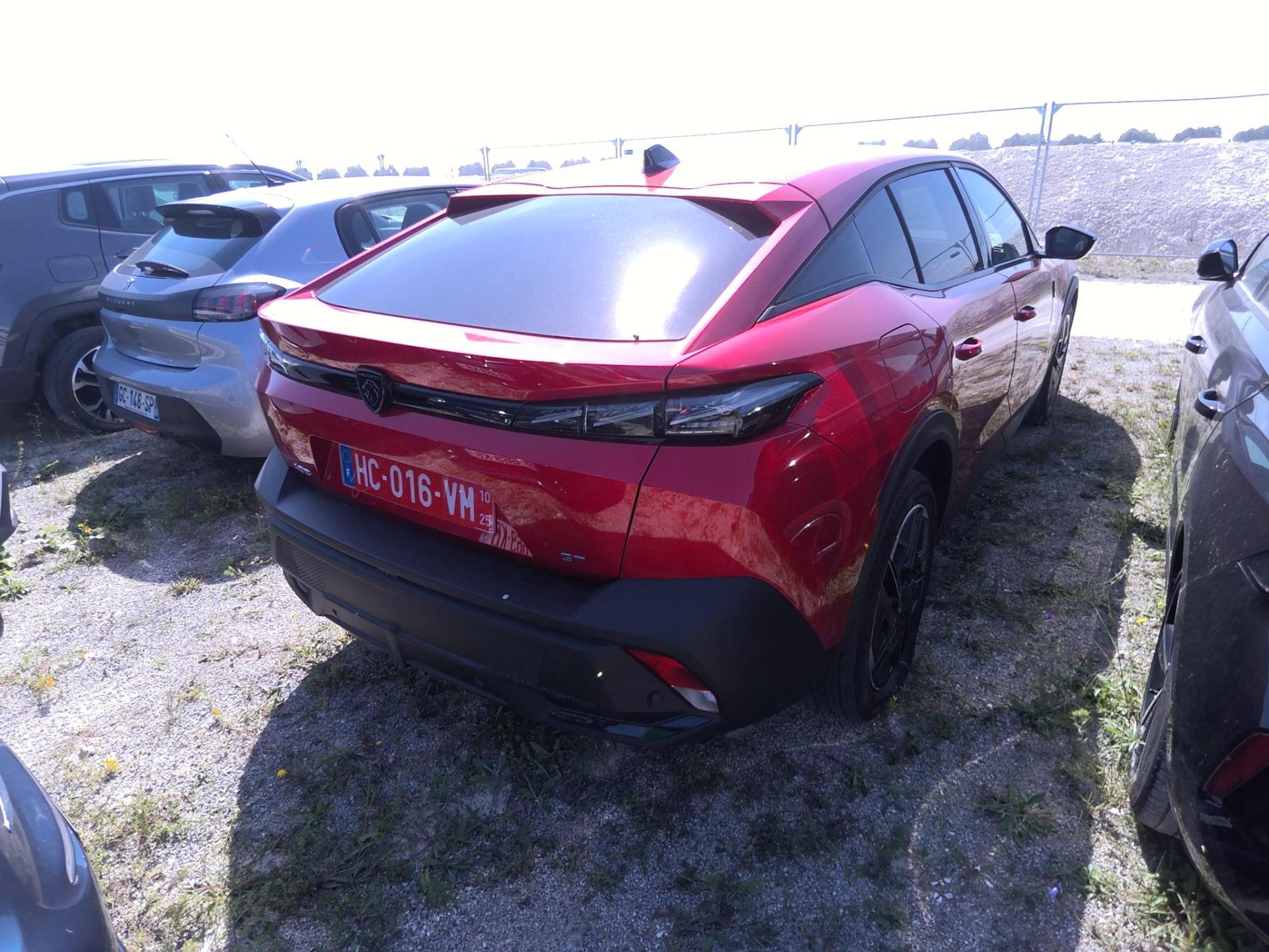 Peugeot 408 Hybrid 136 e-DCS6 GT 2025